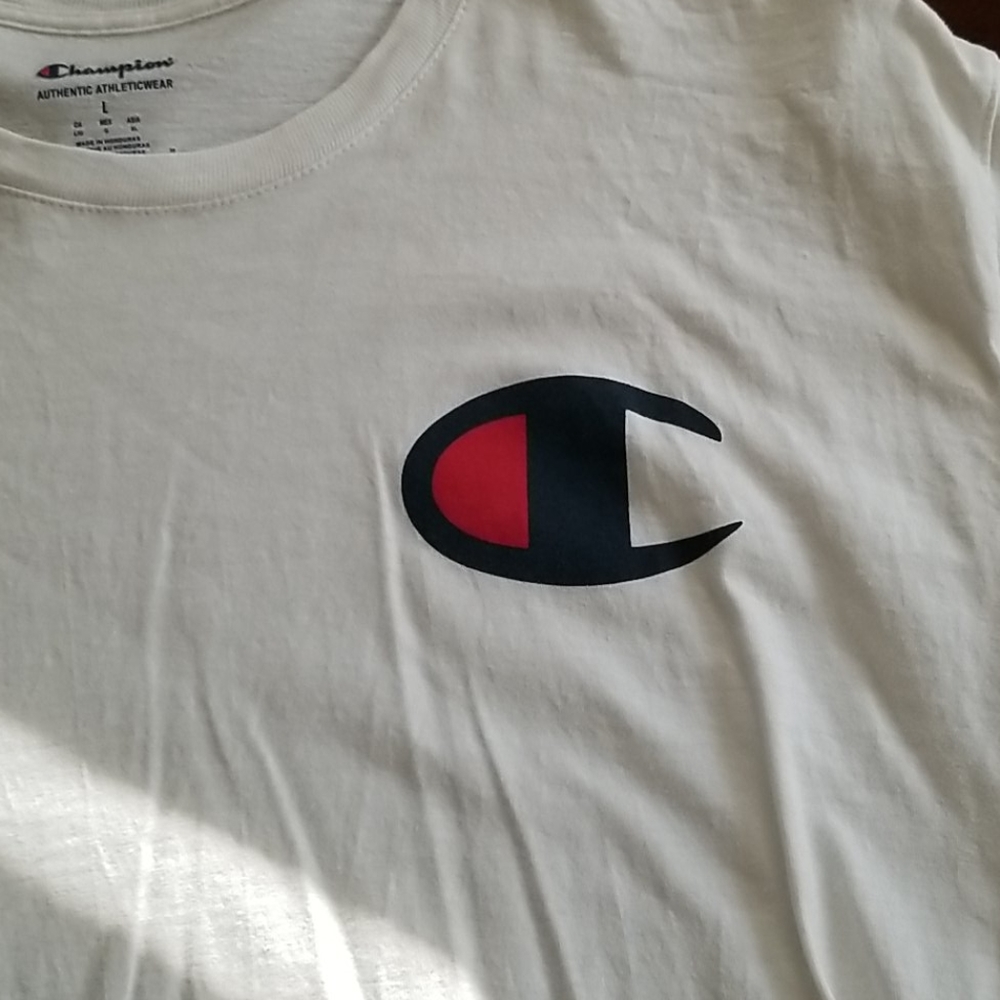 Champion t shirt